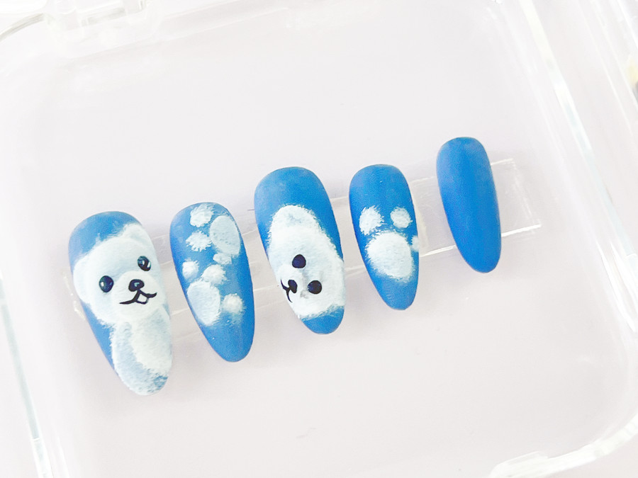 毛絨搓搓熊卡通美甲，南寧美甲進(jìn)修深造作品